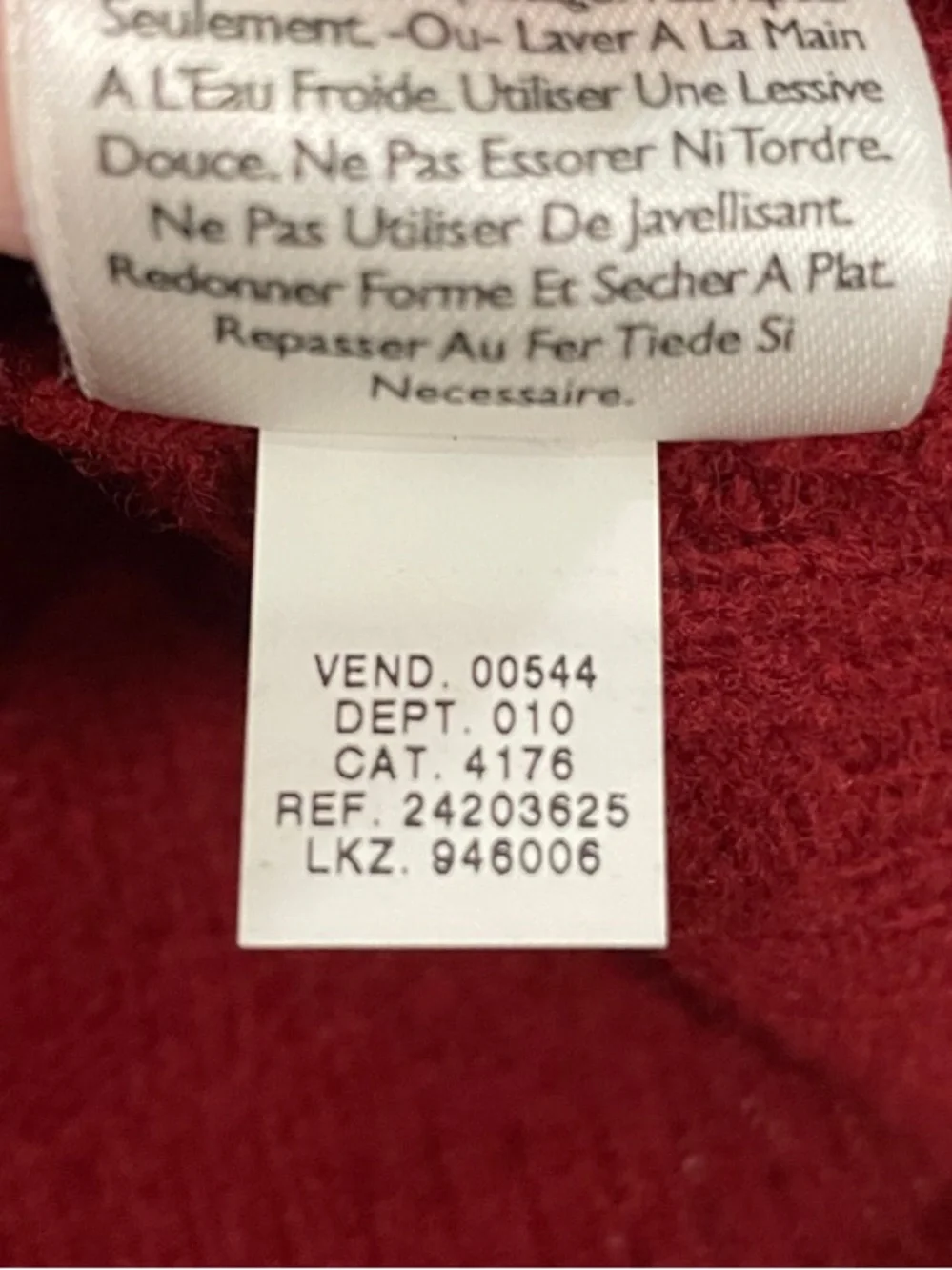 Vintage Eddie Bauer Dark Red Cable-Knit V-Neck Button Vest - Picture 4 of 10